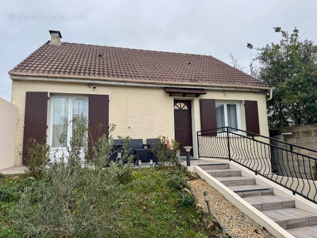 Maison à SAVIGNY-SUR-ORGE