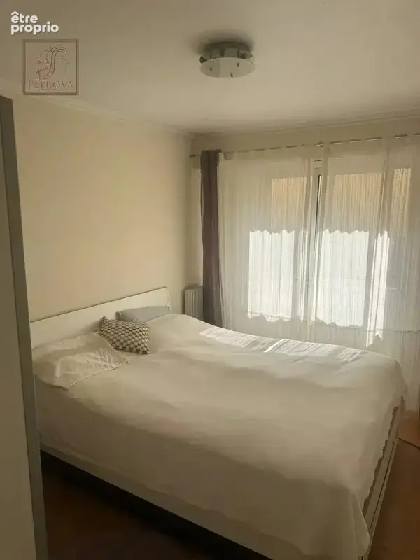 Nice Centre  -  Superbe 3 Pièces 71 m² avec 3 balcons et parking privatif - photo 3