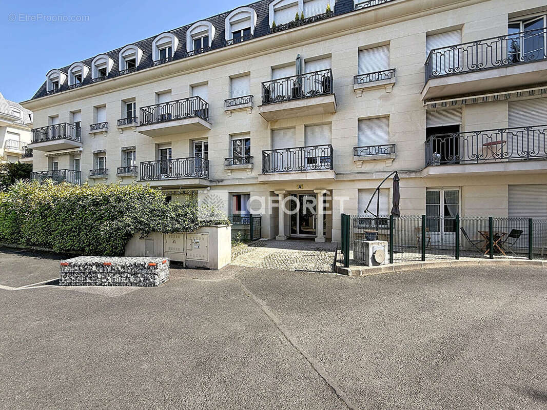 Appartement à SAINT-FARGEAU-PONTHIERRY