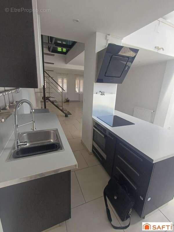 Maison 84 m² à Saint-Quentin  - photo 5