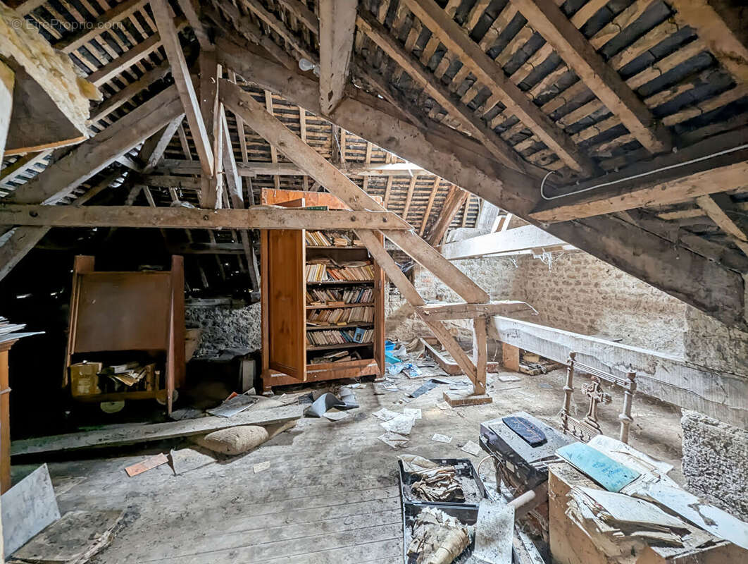 Maison à SAINT-OUEN-DES-ALLEUX