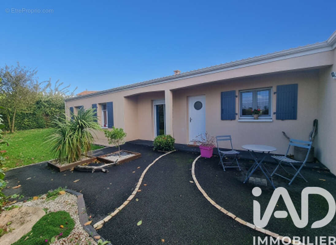 Photo 2 - Maison à AIGONNAY