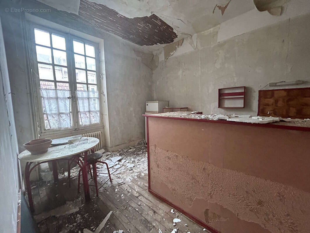 Maison à SAINT-AMAND-MONTROND