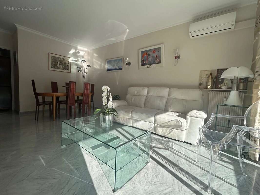 Appartement à CAGNES-SUR-MER