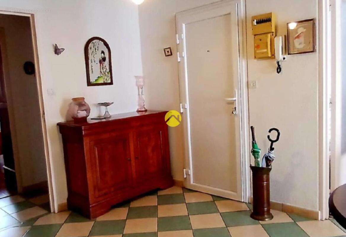 Très bel appartement T3/T4 - photo 3