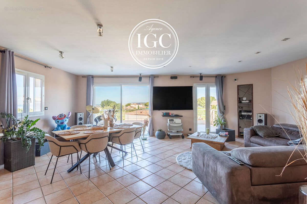 Maison à ENSUES-LA-REDONNE