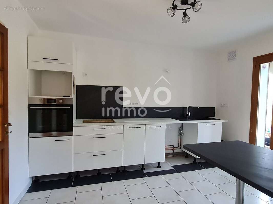 Maison à LE CELLIER