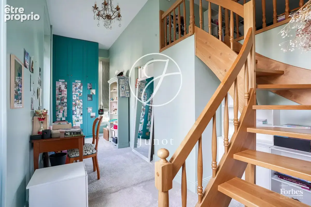 Le Vésinet - LAC INFERIEUR - Appartement - 228.95m² - 4 chambres - Terrain de 1500m². - photo 14