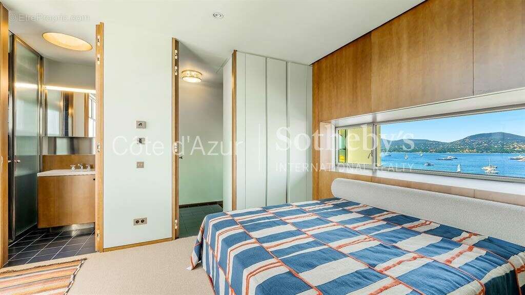 Appartement à SAINT-TROPEZ