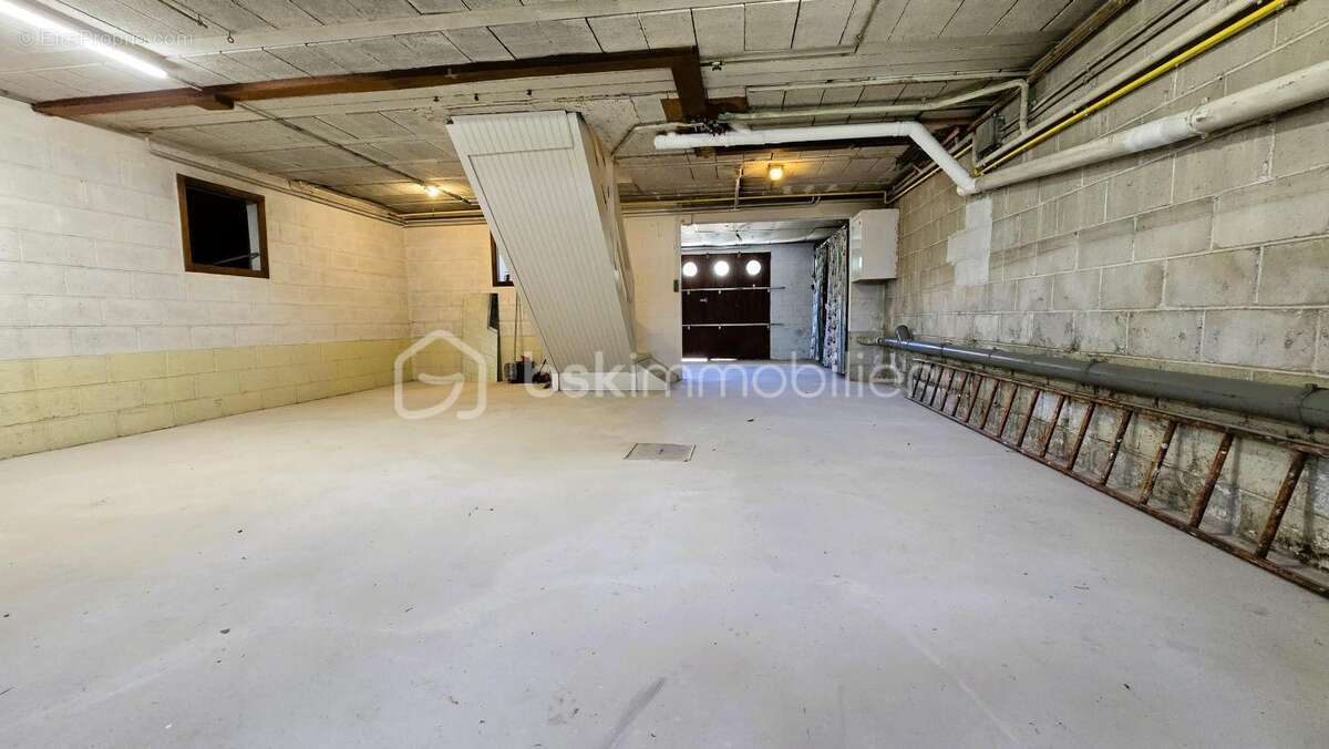 Une maison aux volumes généreux et au potentiel rare à vert-le-grand - photo 18