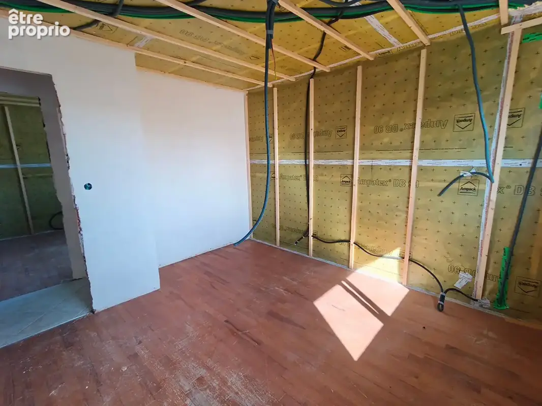 Gilley - Une maison de 100m² rénovée, un DPE en A, des finitions à votre image ! - photo 10
