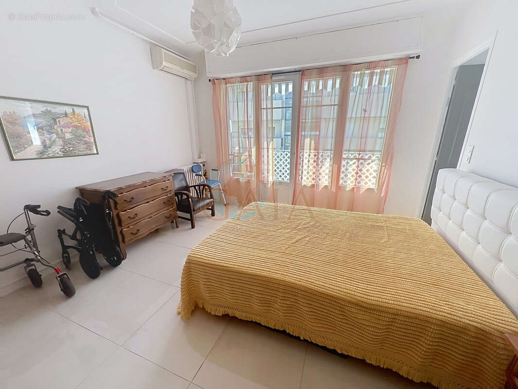 Appartement à LE CANNET