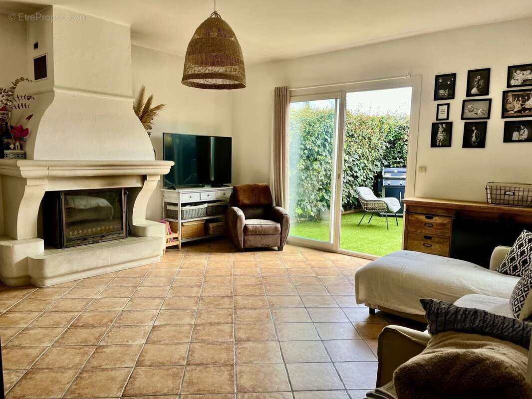 Maison à PLAN-DE-LA-TOUR