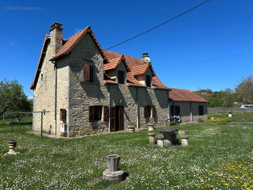 Maison à SAINTE-CROIX