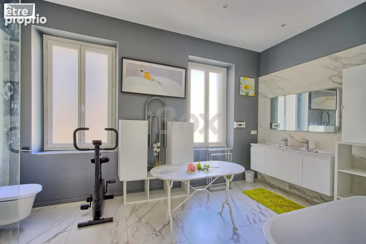 TOULON, superbe appartement de 170m2 + cave et chambre de bonne - photo 11