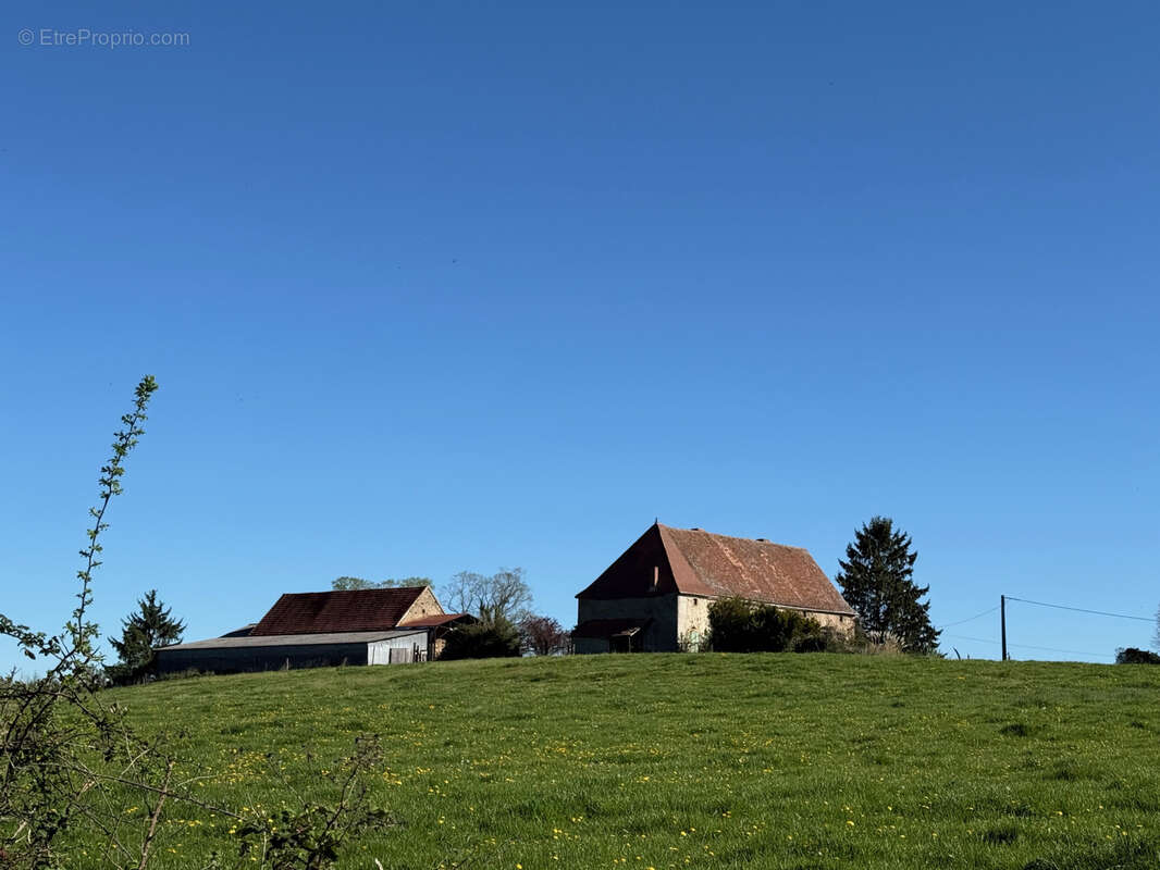 Maison à ARS-LES-FAVETS
