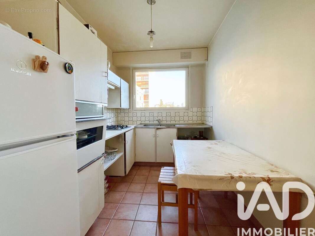 Photo 6 - Appartement à LE PLESSIS-ROBINSON