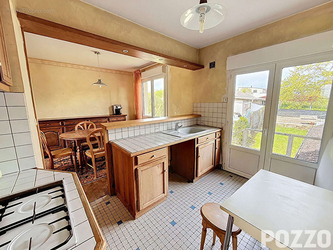 A VENDRE Maison Saint Hilaire Du Harcouet (VIREY) 7 pièce(s) 96 m2 - photo 8