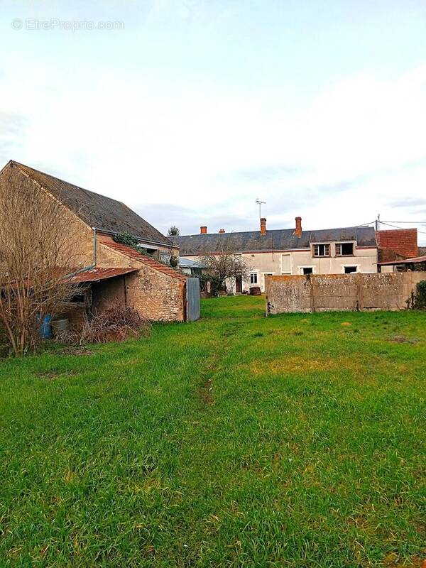 Appartement à CLERY-SAINT-ANDRE