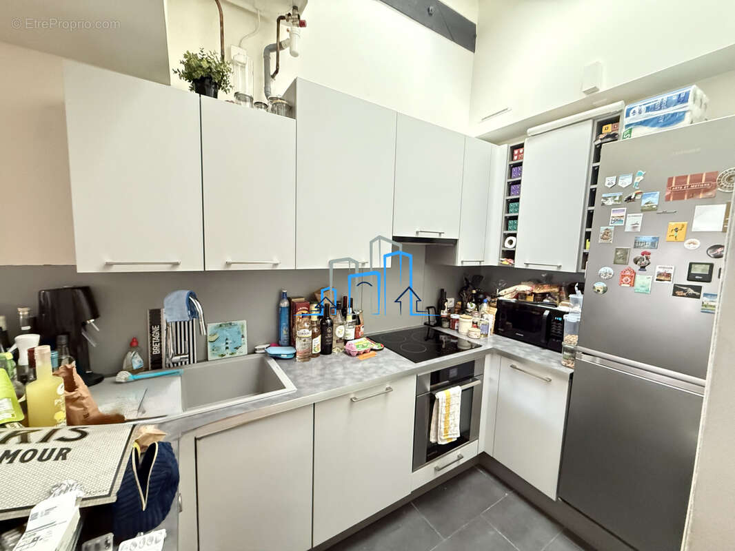 Appartement à CHARENTON-LE-PONT