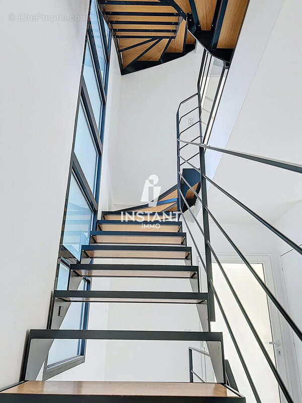 Maison à SAINT-MAUR-DES-FOSSES