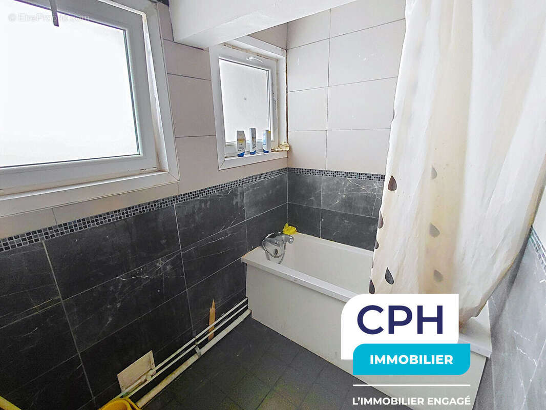 Appartement à AUBERVILLIERS