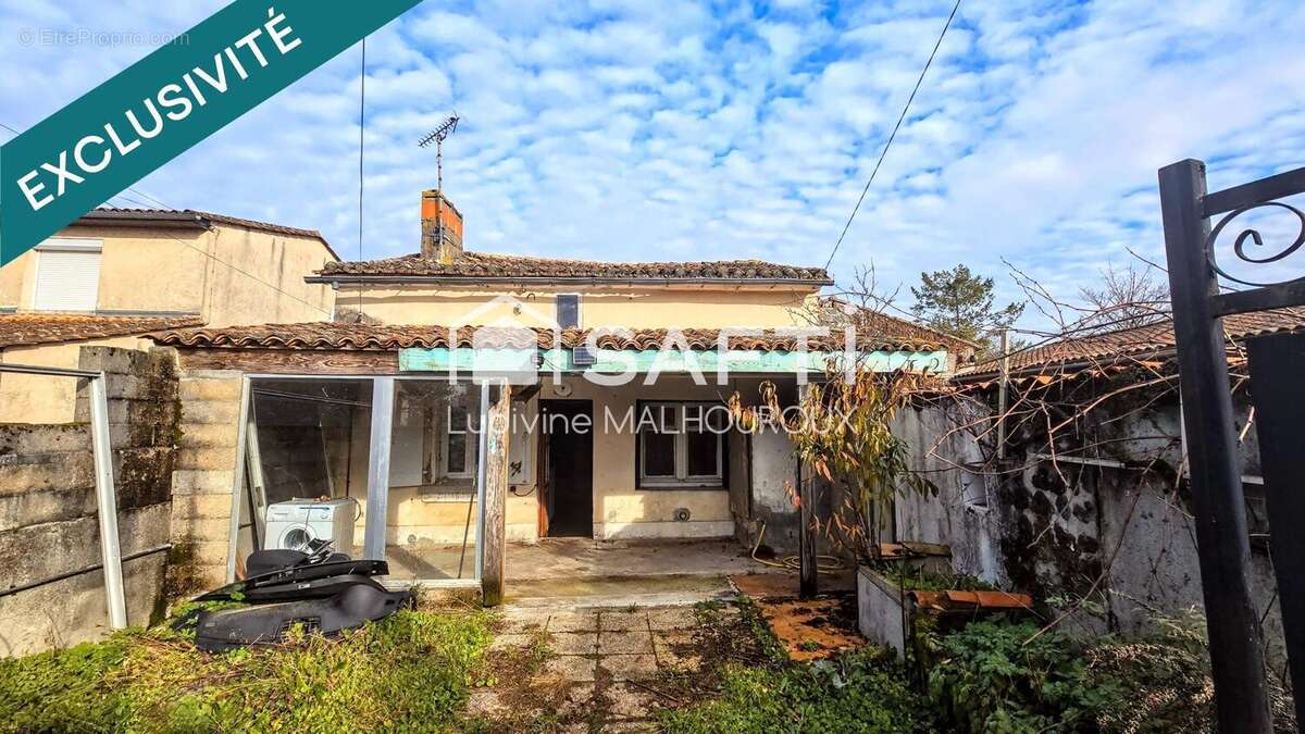 Photo 3 - Maison à ROULLET-SAINT-ESTEPHE