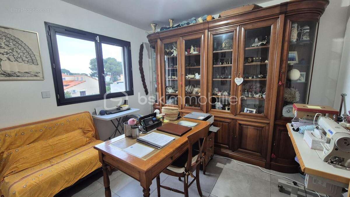 A vendre villa recente trois faces de 108m² sur terrain de 300m² en impasse a saint cyprien plage - proche du port - trois chamb - photo 19