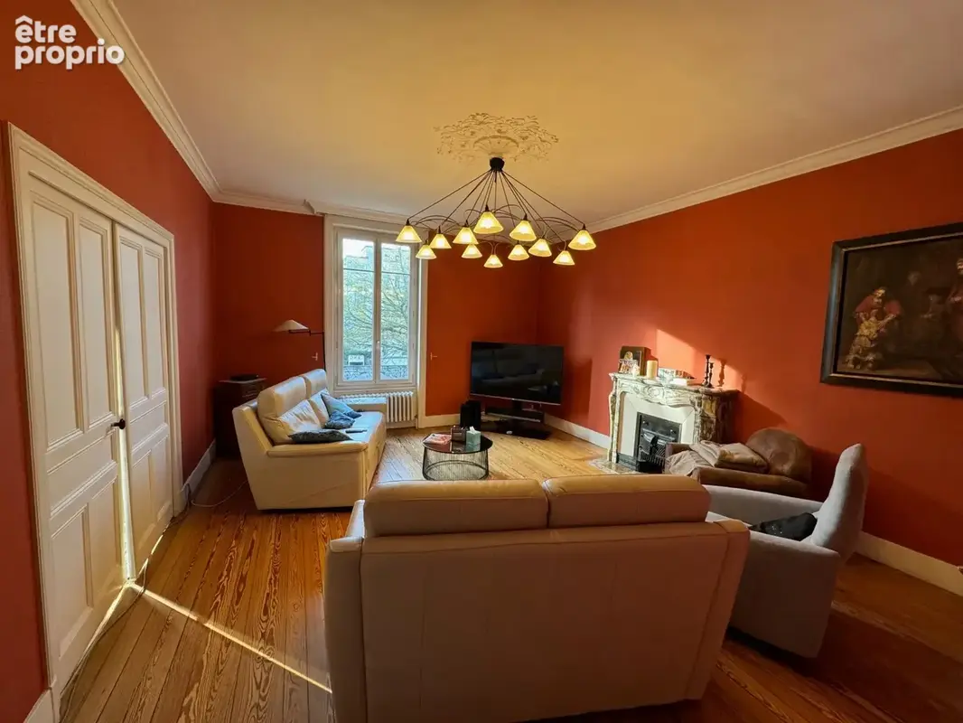 Maison 10 pièces 373 m² à vendre à Bourg-En-Bresse (01000) - photo 5