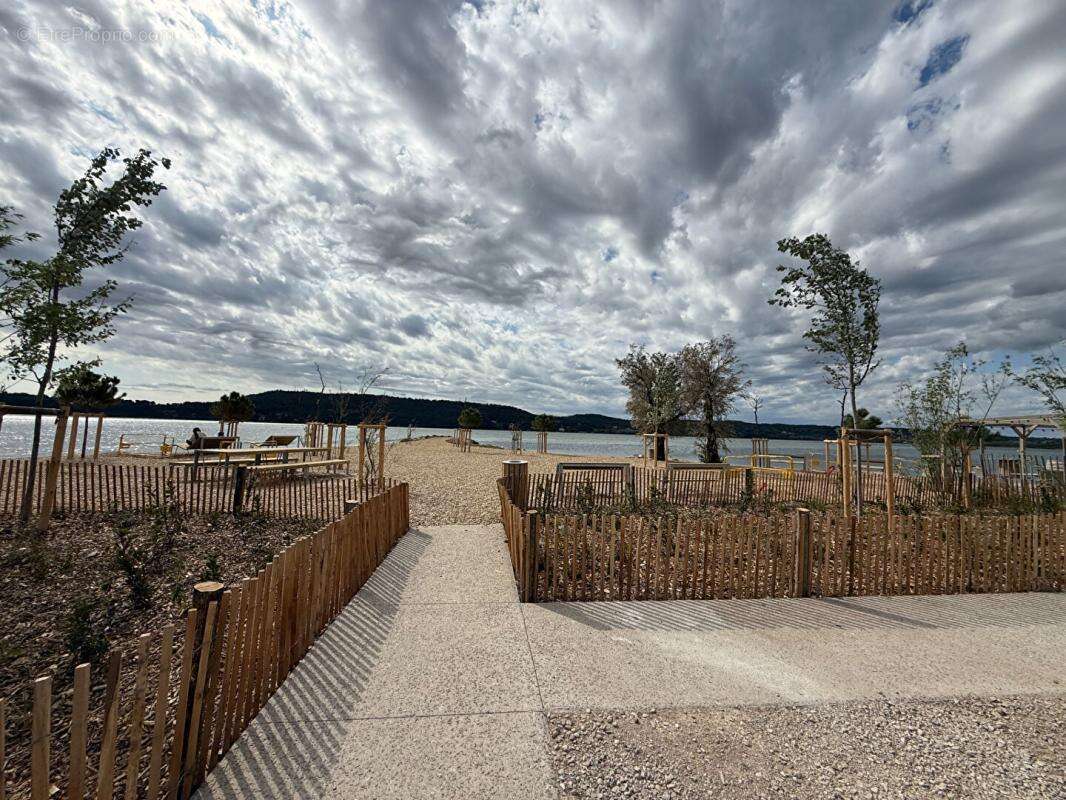 Maison à SAINT-CHAMAS