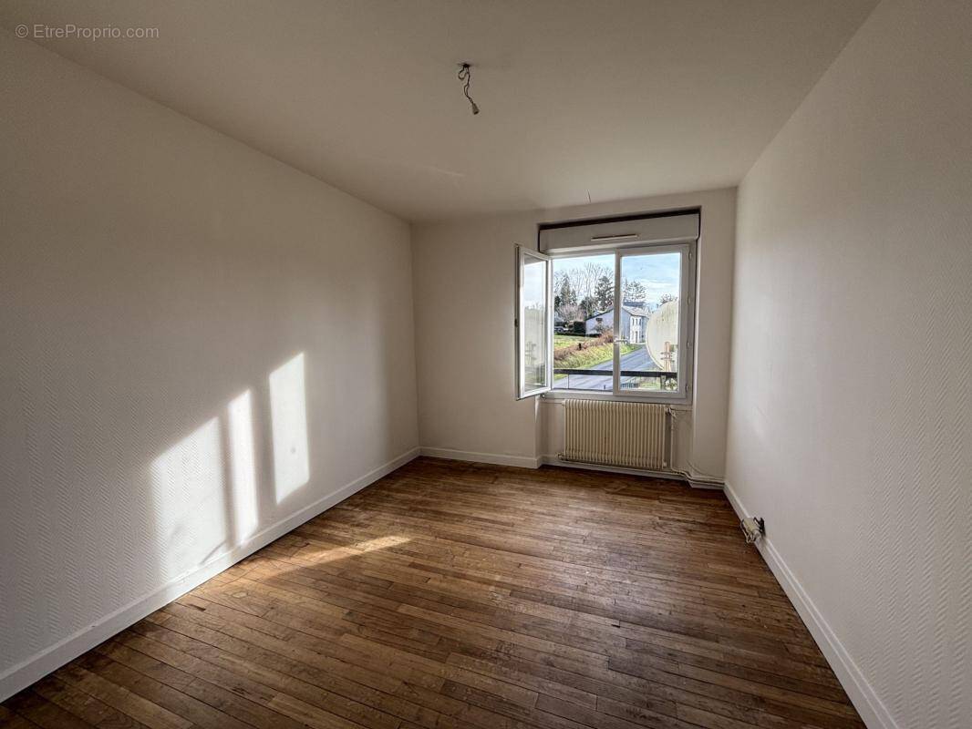 Appartement à LUBERSAC