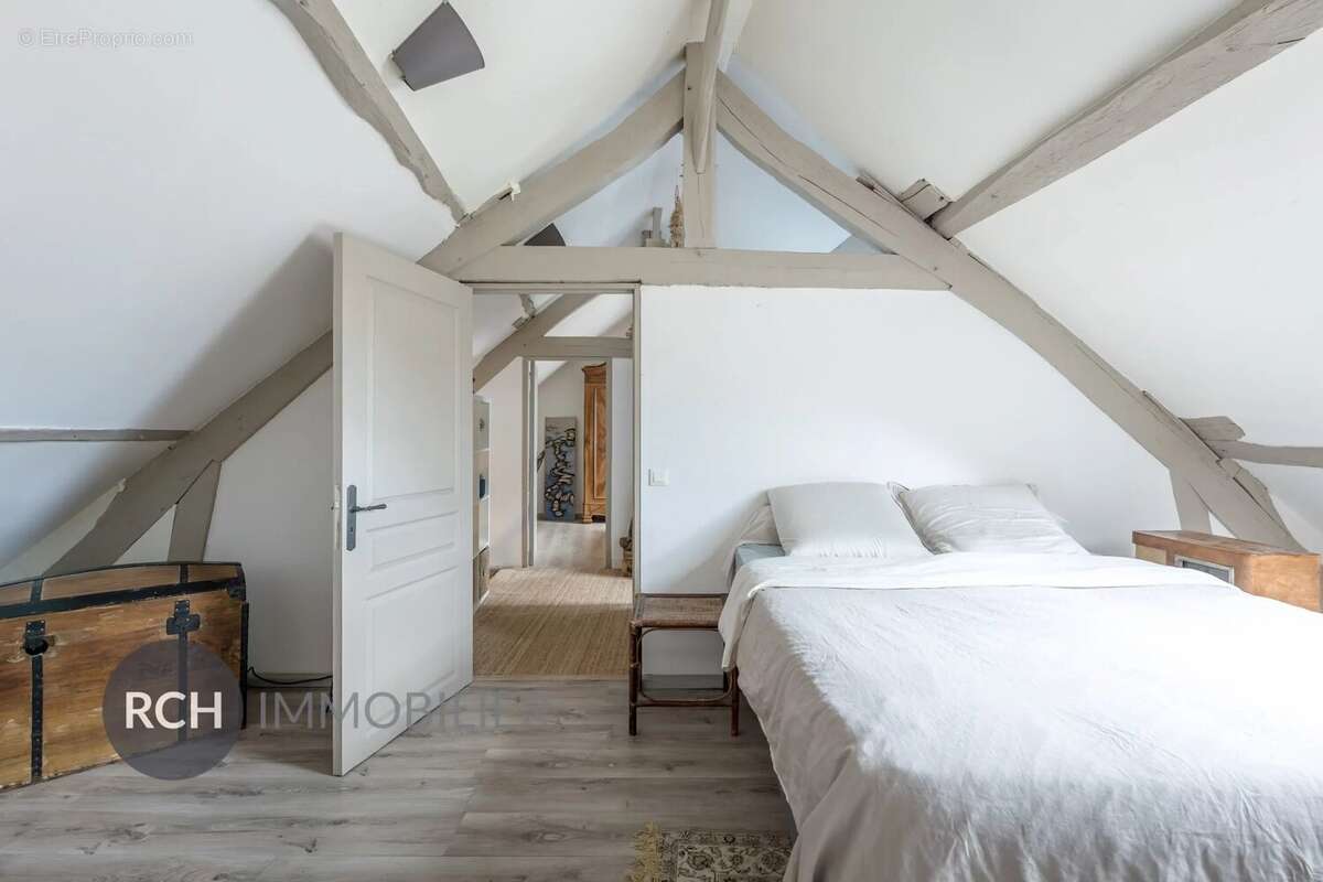 Maison à MEZY-SUR-SEINE