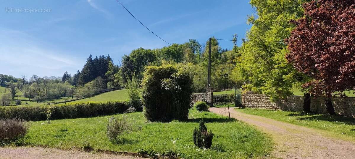 Maison à DYO