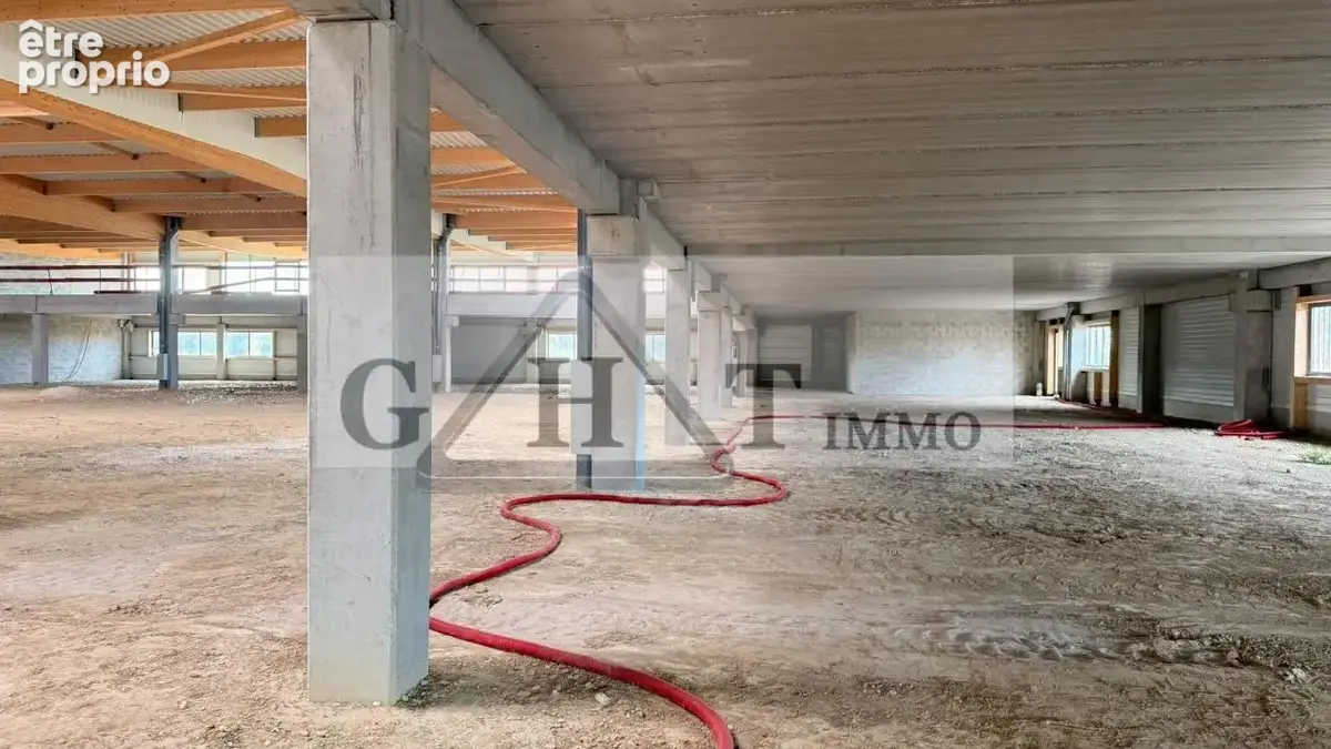 A vendre 3537 m² entrepot et bureaux a tremblay en france - photo 12