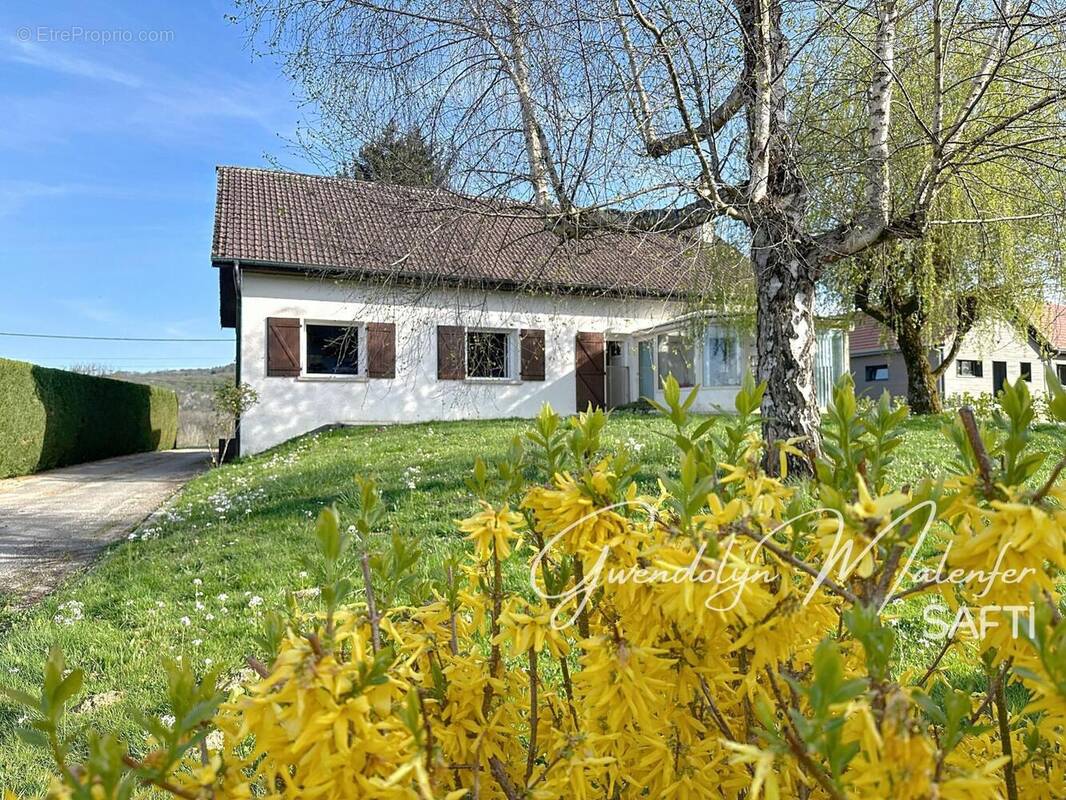 Photo 1 - Maison à MOUCHARD
