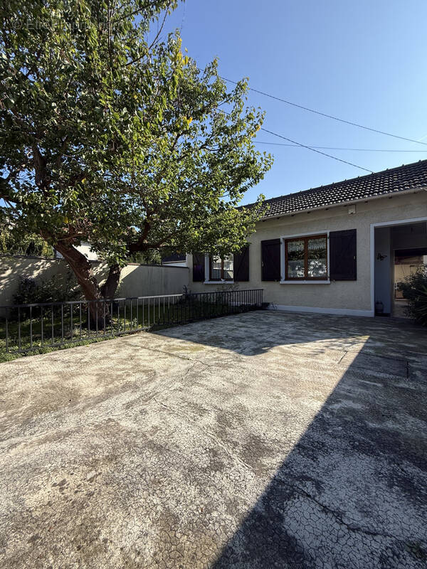 Maison à LE BLANC-MESNIL