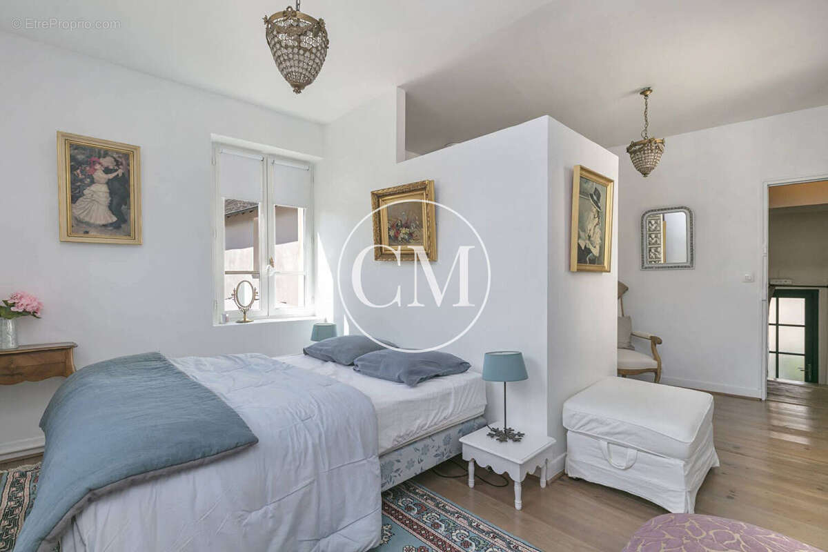 Maison à MONTFORT-L&#039;AMAURY