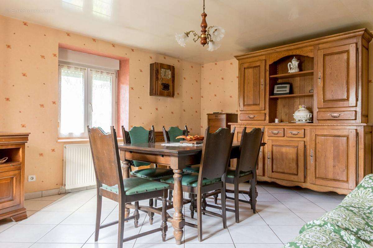 Maison à SAULNOT