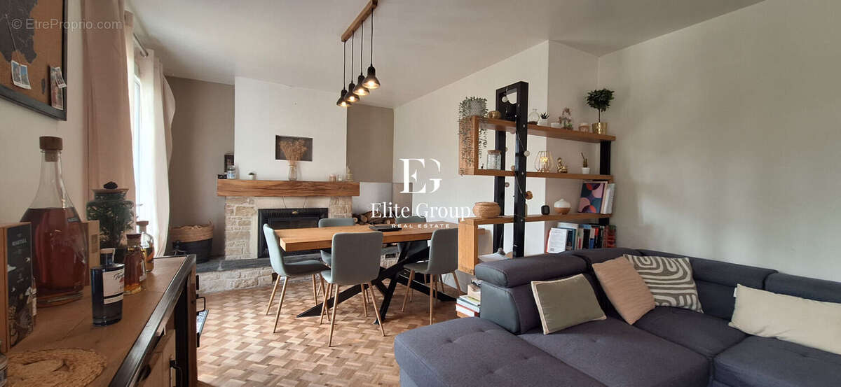 Maison à BARBEZIEUX-SAINT-HILAIRE