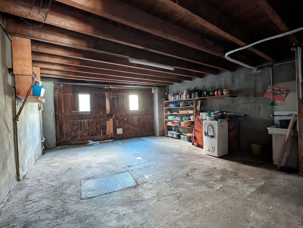 Maison 90 m² à Viriville  - photo 9