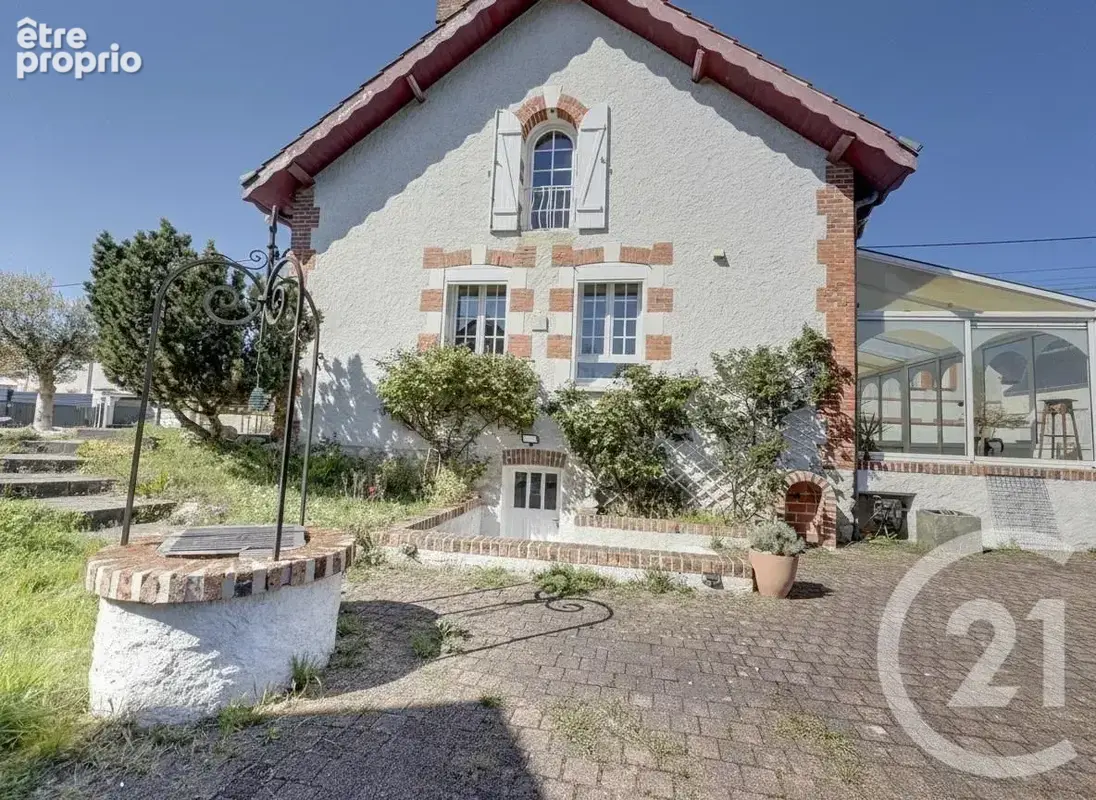 Photo Maison à La Ferte-Saint-Aubin au prix de 239 000€