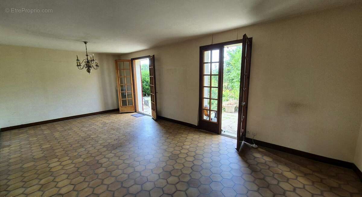 Maison 107 m² à Limoges  - photo 7