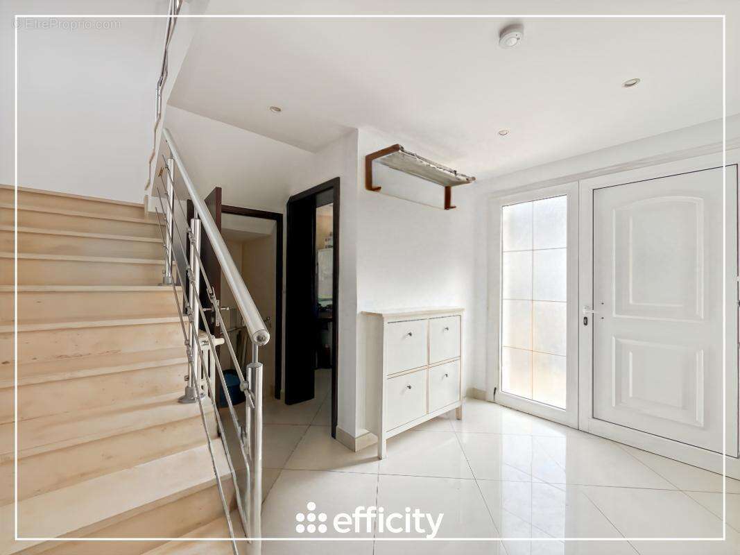 Maison à CHAMPIGNY-SUR-MARNE