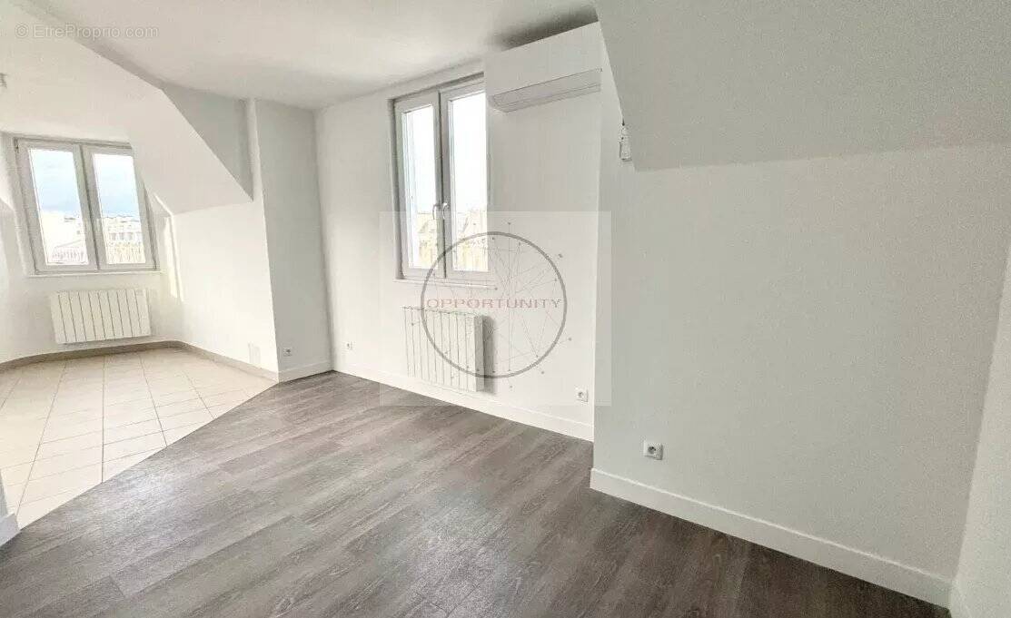 Appartement à PARIS-20E