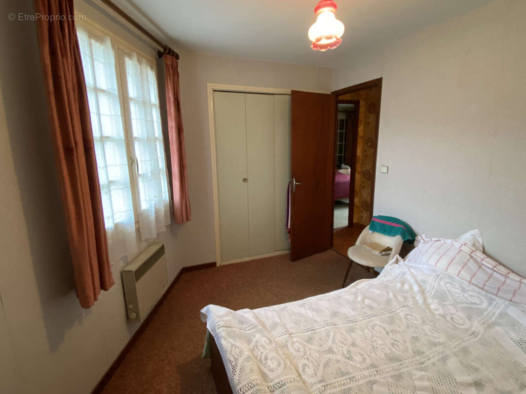 Maison à BEZ-ET-ESPARON