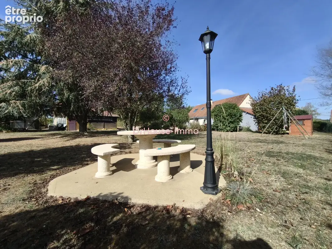 Maison 7 pièces 122 m² à vendre à Domfront-En-Champagne (72240) - photo 6