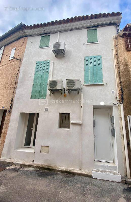 Appartement à GONFARON