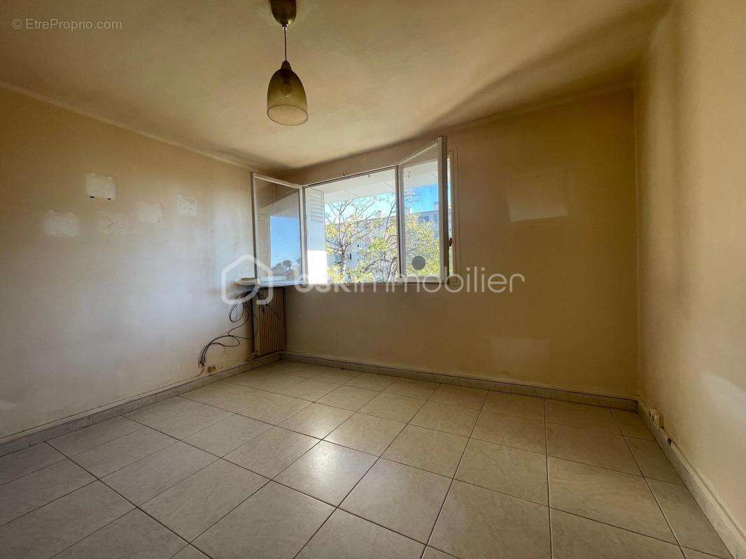 Appartement à MARSEILLE-13E