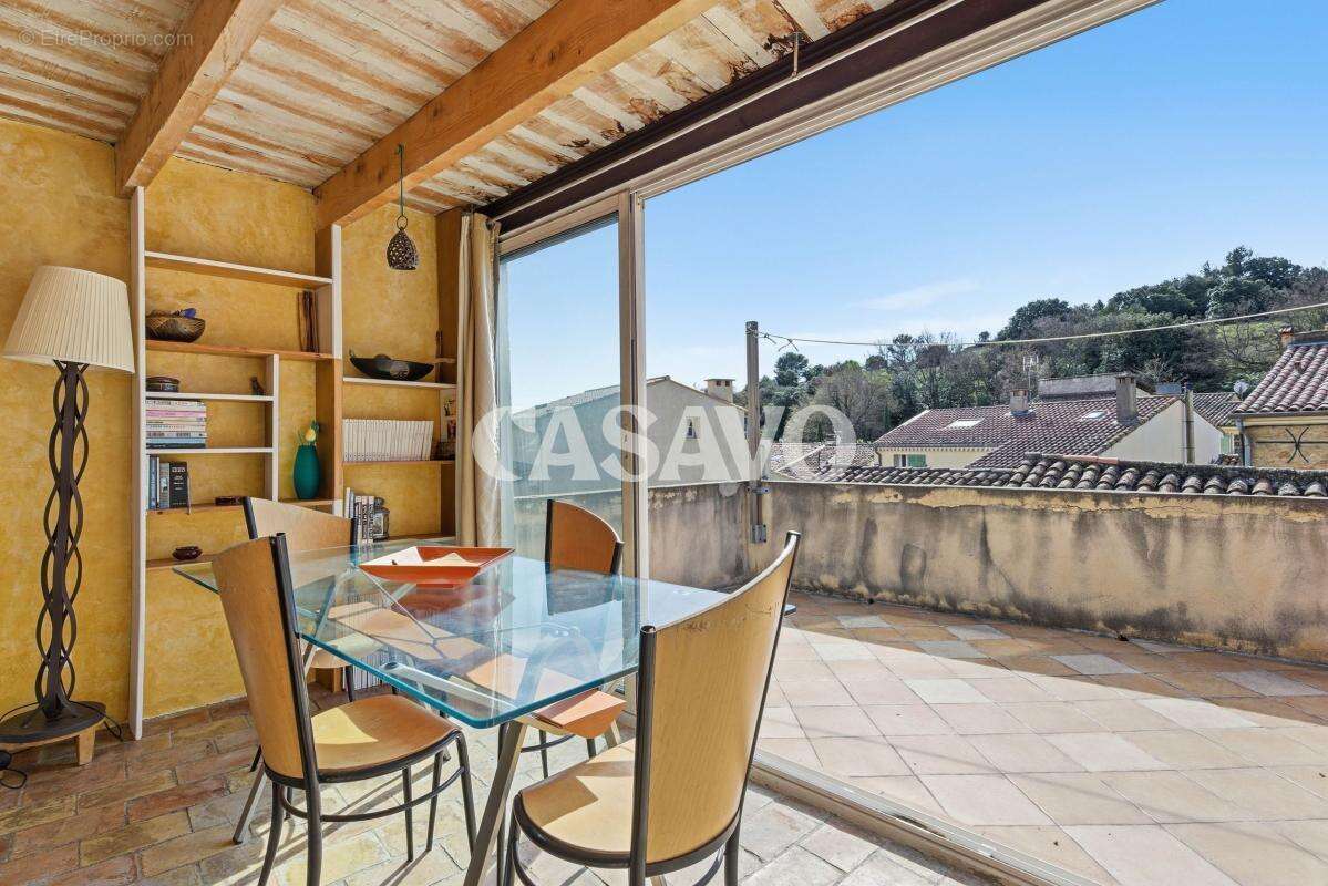 Appartement à ROGNES