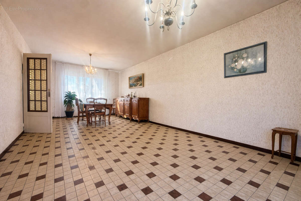 Maison à CAGNY